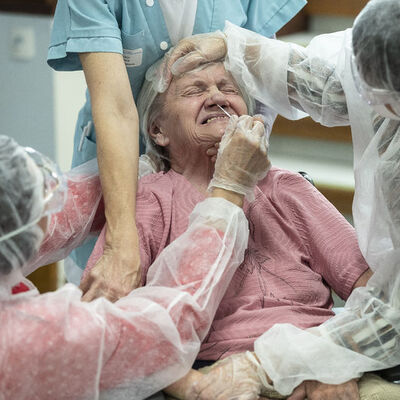 Koronalı hasta sayısı 20 milyonu aştı