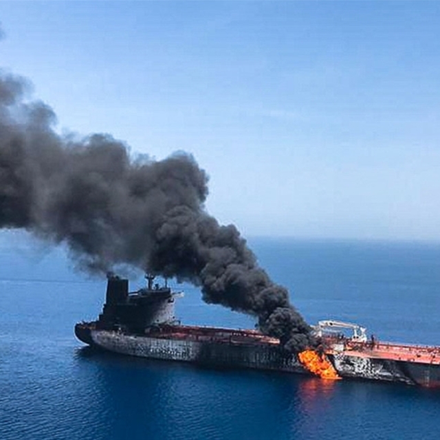 Cidde'de petrol tankerinde patlama!