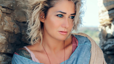 Mavi'den 'Karya Kayıtları'