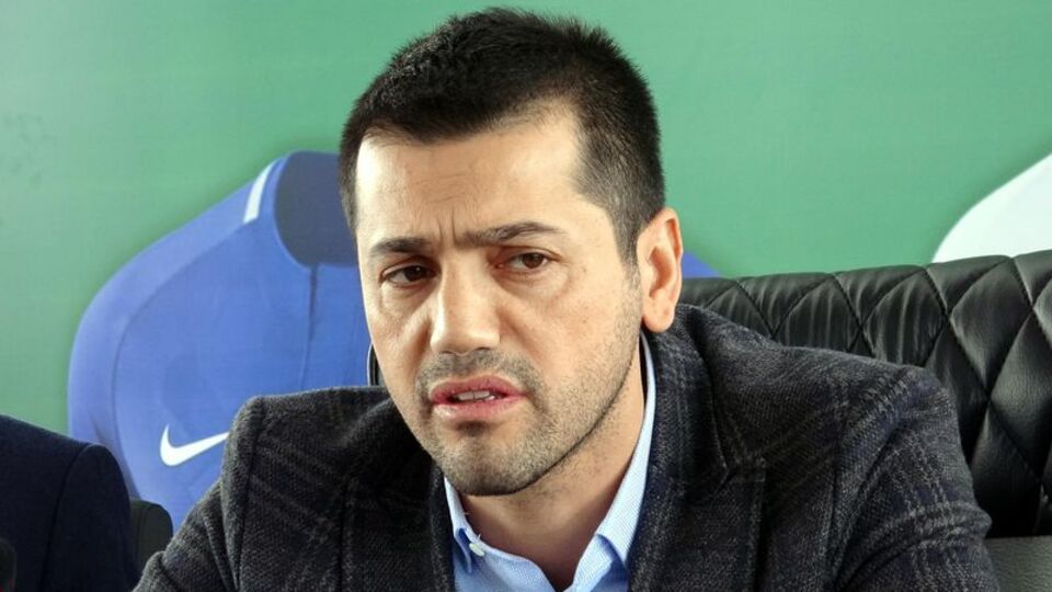 Hüseyin Üneş kimdir?