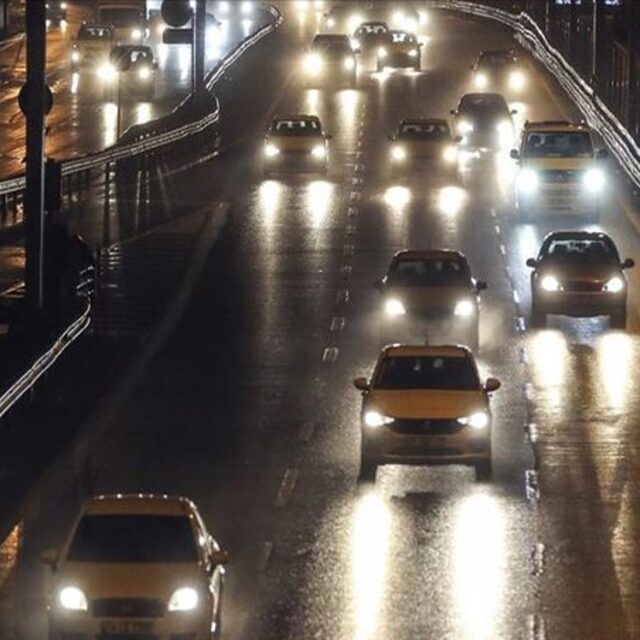 Hafta sonu uygulanan sokağa çıkma kısıtlaması sona erdi