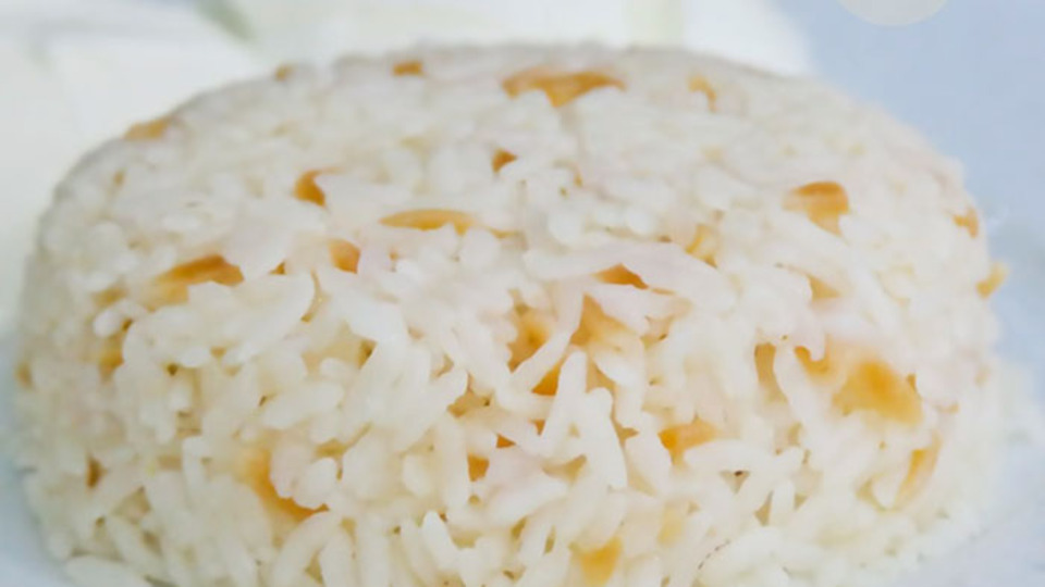 Nefis klasik arpa şehriyeli pirinç pilavı