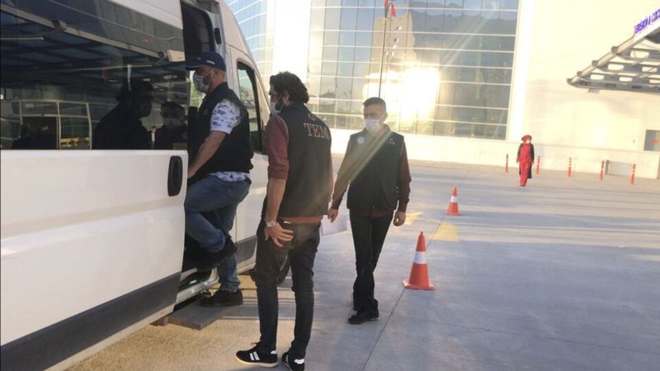 Konya merkezli 9 ilde FETÖ operasyonu