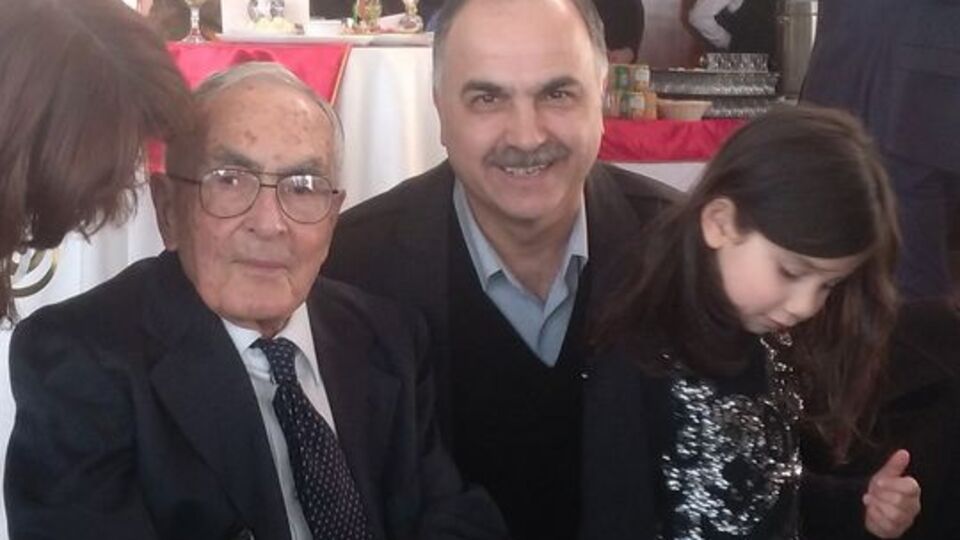 Osmanlı hanedanının en yaşlı erkek üyesi vefat etti!