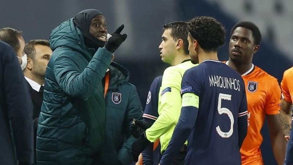 Demba Ba ve olay hakem telefonda görüştü!