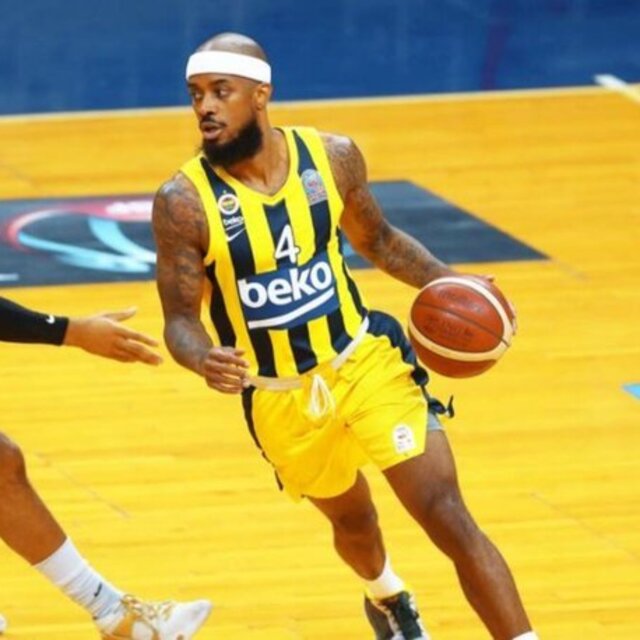 Fenerbahçe Beko evinde çıkış arıyor!