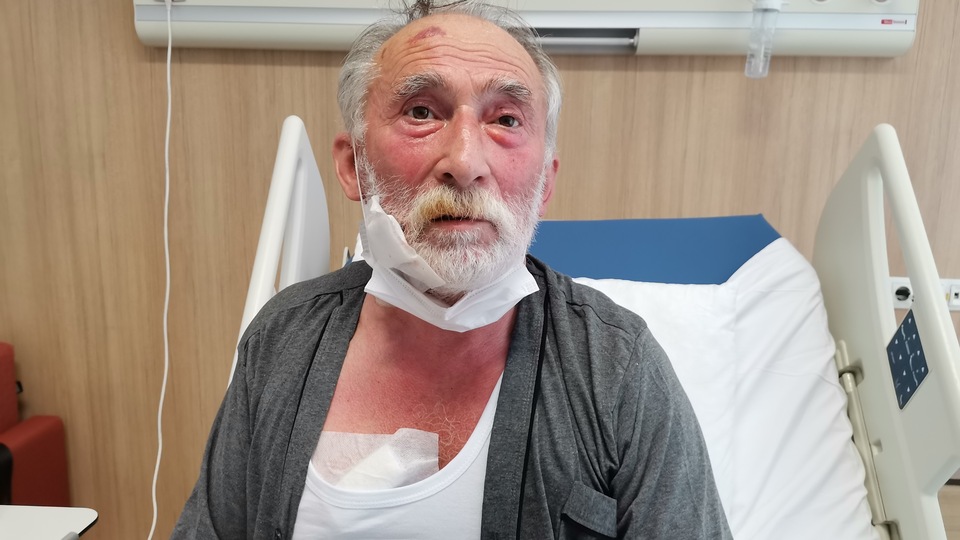 Banka soygununu engellerken yaralandı!