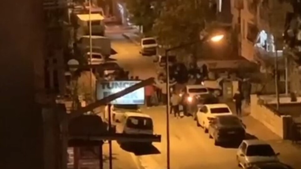 Yasağa rağmen asker eğlencesi düzenlediler!