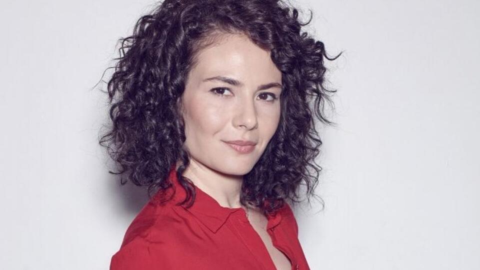 Açelya Devrim Yılhan kimdir?