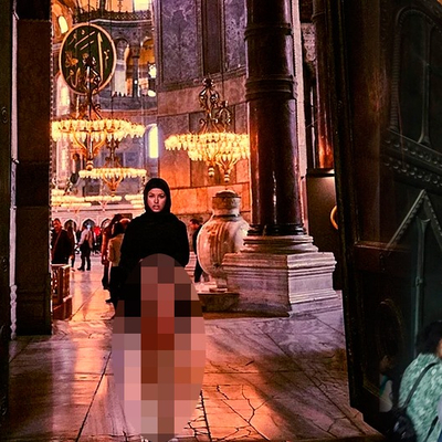 Ayasofya'daki hayasız fotoğraflara dava