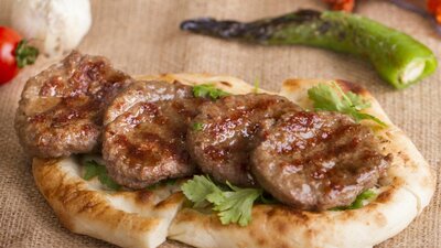 Nefis tarif Akçaabat köftesi