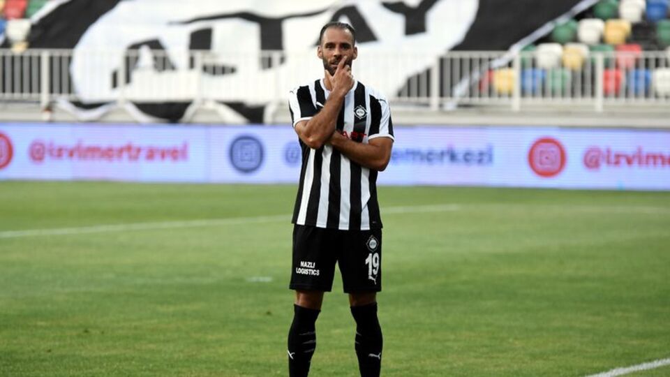 "Altay uyuyan bir dev"