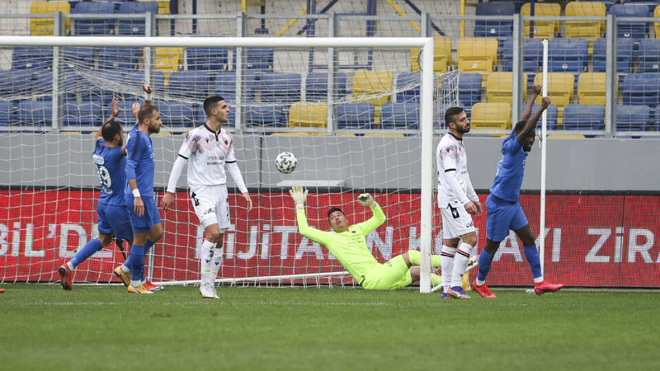 Gençler kupada 'Tuzla' buz!