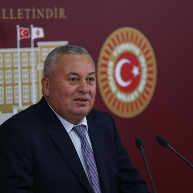 Enginyurt Demokrat Parti'ye geçti