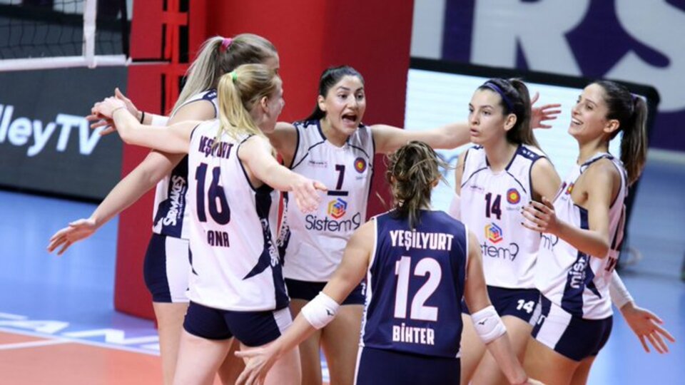 Yeşilyurt yarı finalde!