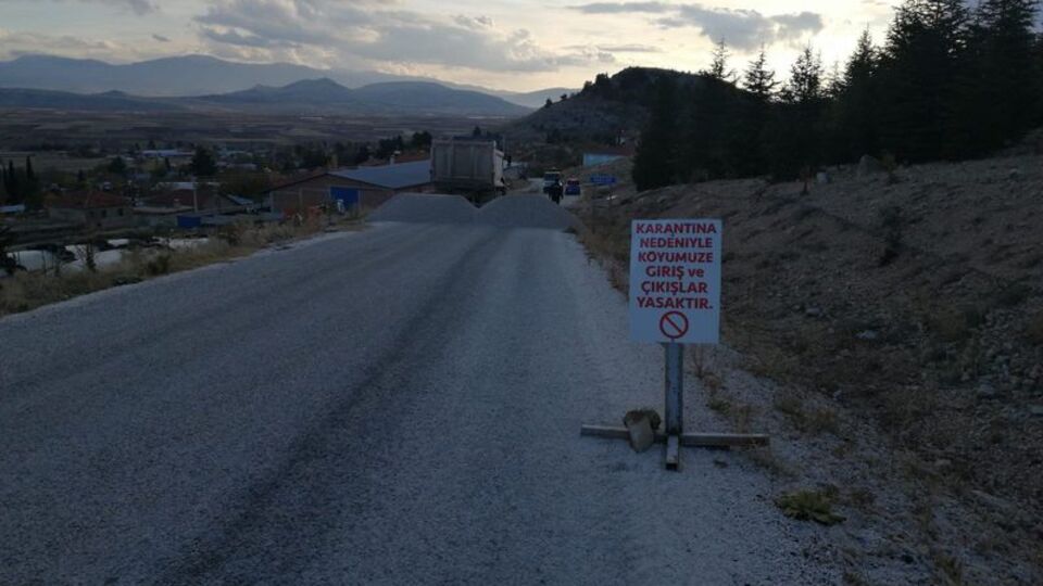 Karaman'da bir köy karantinada