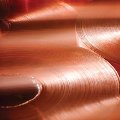 Altını gölgede bıraktı