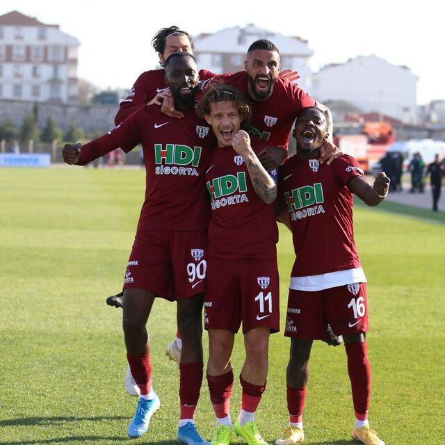 Bandırmaspor 2 attı 3 aldı