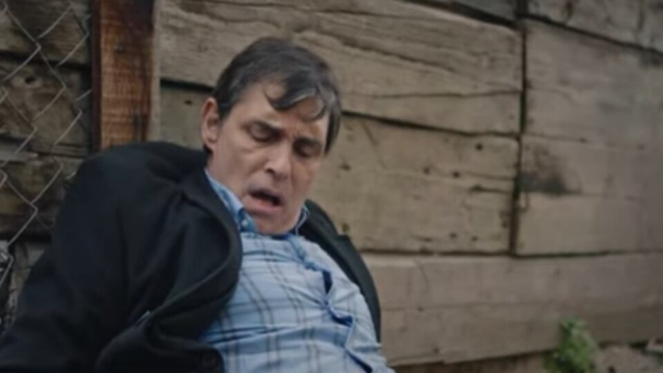 Mahir bıçaklanıyor