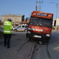 Bir bisikletli daha 'görünmez olup', ezildi!