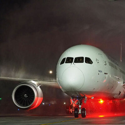 Türkiye İngiltere'ye uçuşları durdurdu