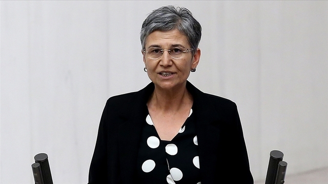 HDP'li Leyla Güven, Diyarbakır'da gözaltına alındı