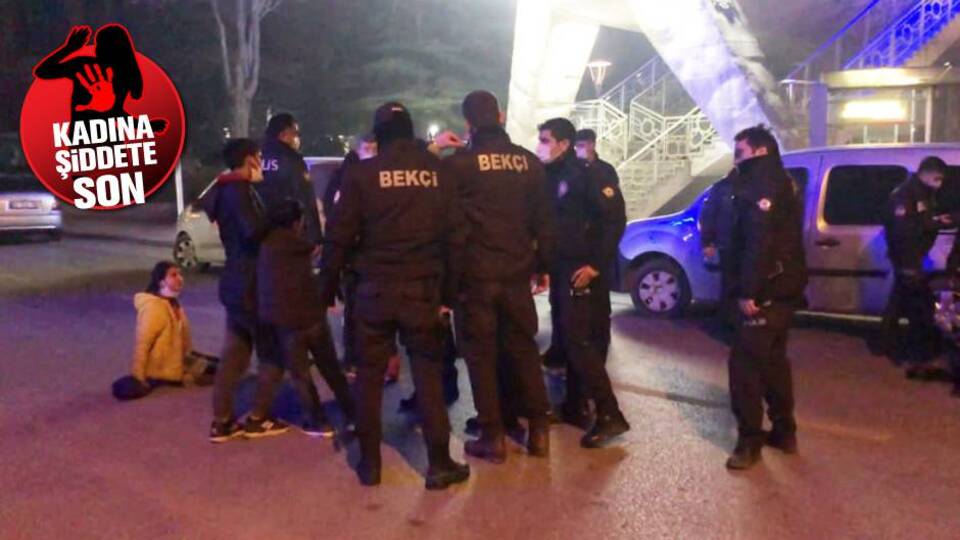 4 çocuğunun gözü önünde bıçakladı