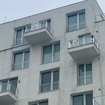 Tuzla'da balkon faciası: 1 ölü, 1 yaralı!