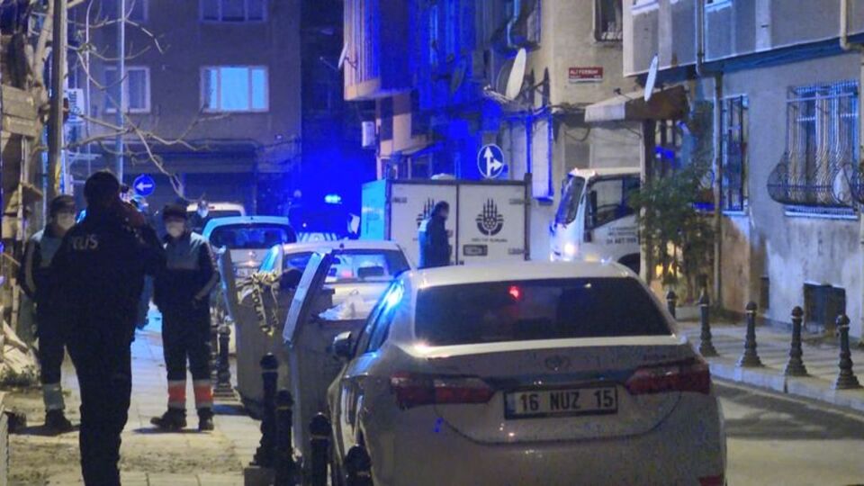 Yanan kamyonette bulunan iki kişi can verdi!