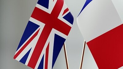 Fransa, İngiltere'ye seyahat yasağını kaldırdı