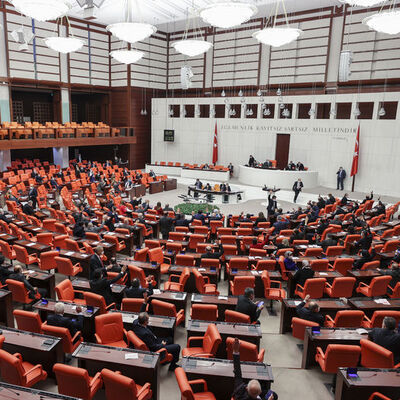 5 parti imza verdi: 2021, "İstiklal Marşı Yılı" ilan edildi