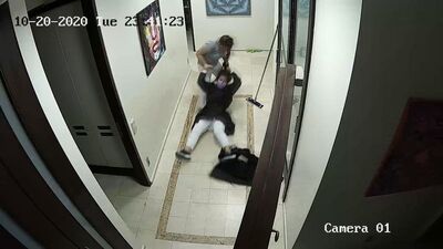 Diş hekimi asistanlarının temizlik kavgası!