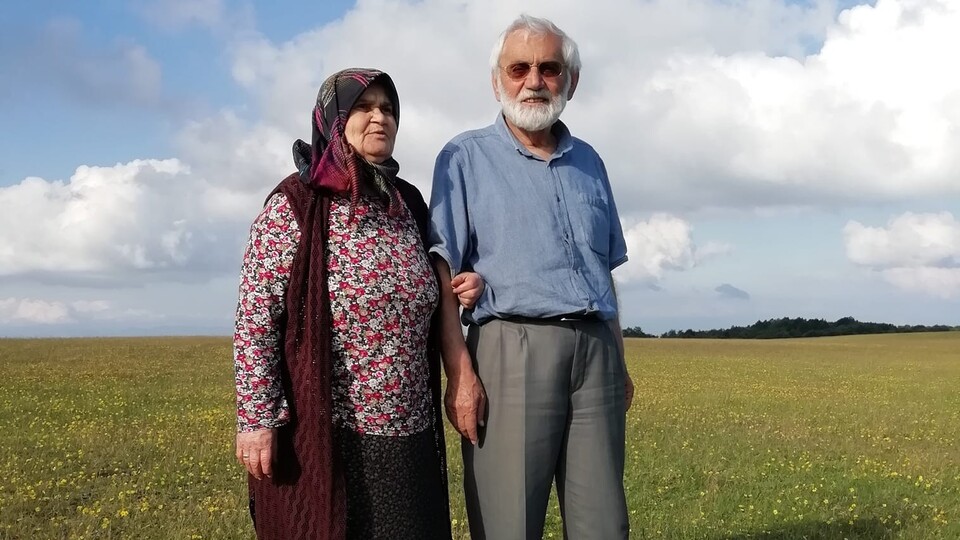 15 gün arayla koronaya yenik düştüler