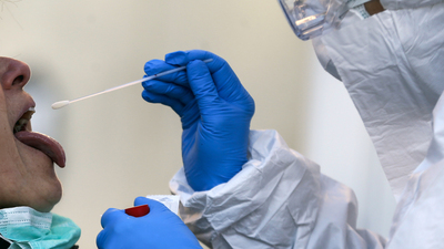 'Ev içi bulaşma' kısıtlamaların getirdiği başarıyı sekteye uğratabilir