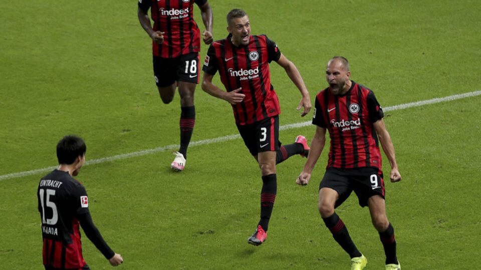 Club Brugge, Bas Dost'u transfer etti