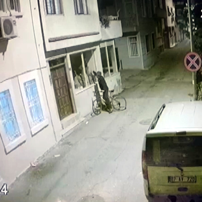 Atatürk'e çirkin saldırı!