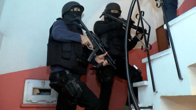 İstanbul'da El Kaide ve DEAŞ operasyonu: 10 gözaltı
