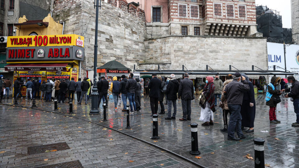 Yılbaşı bileti için koronavirüs unutuldu