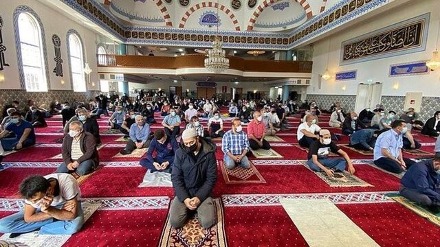 65 yaş üstü Cumaya gidebilir mi?