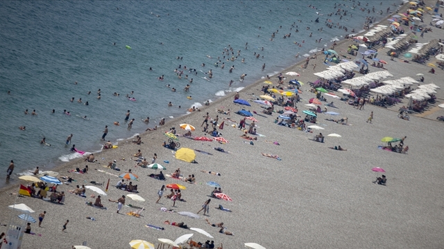 Antalya'da turist sayısı 3.5 milyona yaklaştı