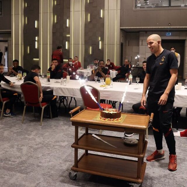 Feghouli'nin doğum günü kutlandı