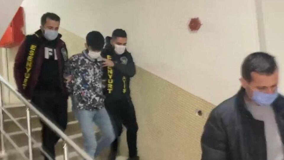 İstanbul'da silah tüccarlarına darbe