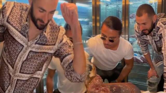 Karim Benzema'dan tuz serpme hareketi