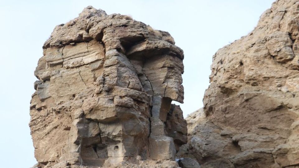 Binlerce yıllık kayalıklarda şaşkına çeviren görüntü