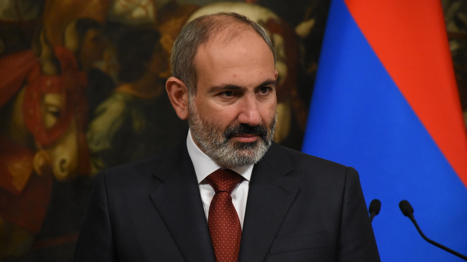 İstifa baskılarının ardından Paşinyan'dan seçim açıklaması!