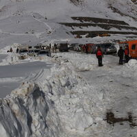Hakkari'de çığ altında kalan asker şehit oldu!