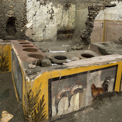 2 bin yıllık fast food dükkanında bakın neler popülermiş!