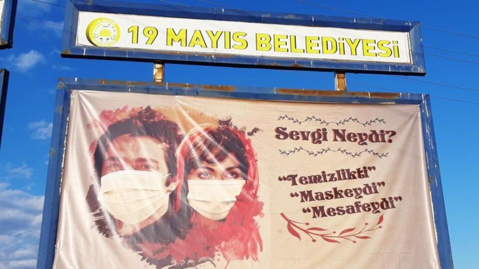 Efsane repliklerle Covid-19 mesajı