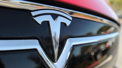 Teslanerler: Tesla hisselerinde yaşanan baş döndürücü yükselişle ortaya çıkan yeni dolar milyonerleri