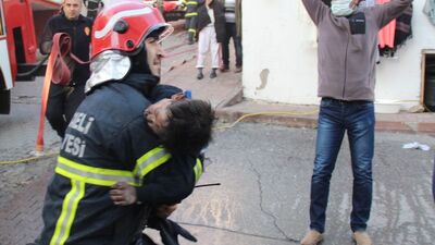 Kahreden fotoğraf! Zamanla yarıştılar...